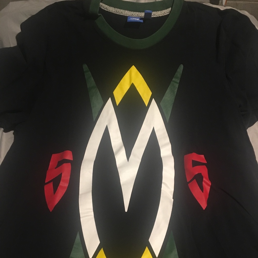 ADIDAS DIKEMBE MUTUMBO TEE